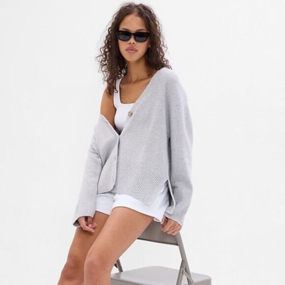 Gap Grey Split Side Hem Button Up Boxy Cardigan - Picture 1 of 7